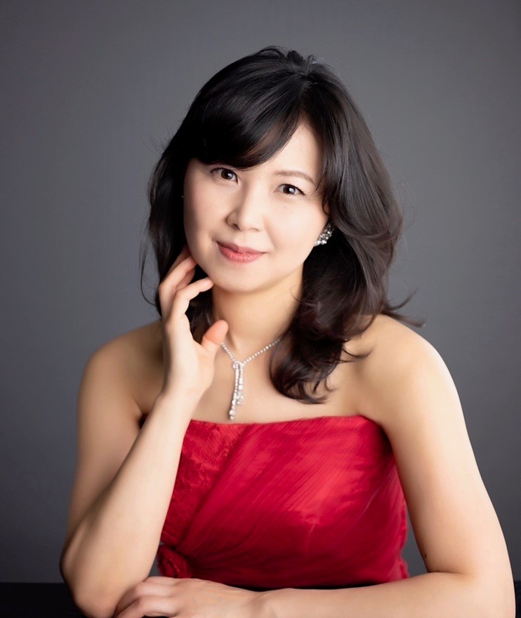 宮谷 理香 教授